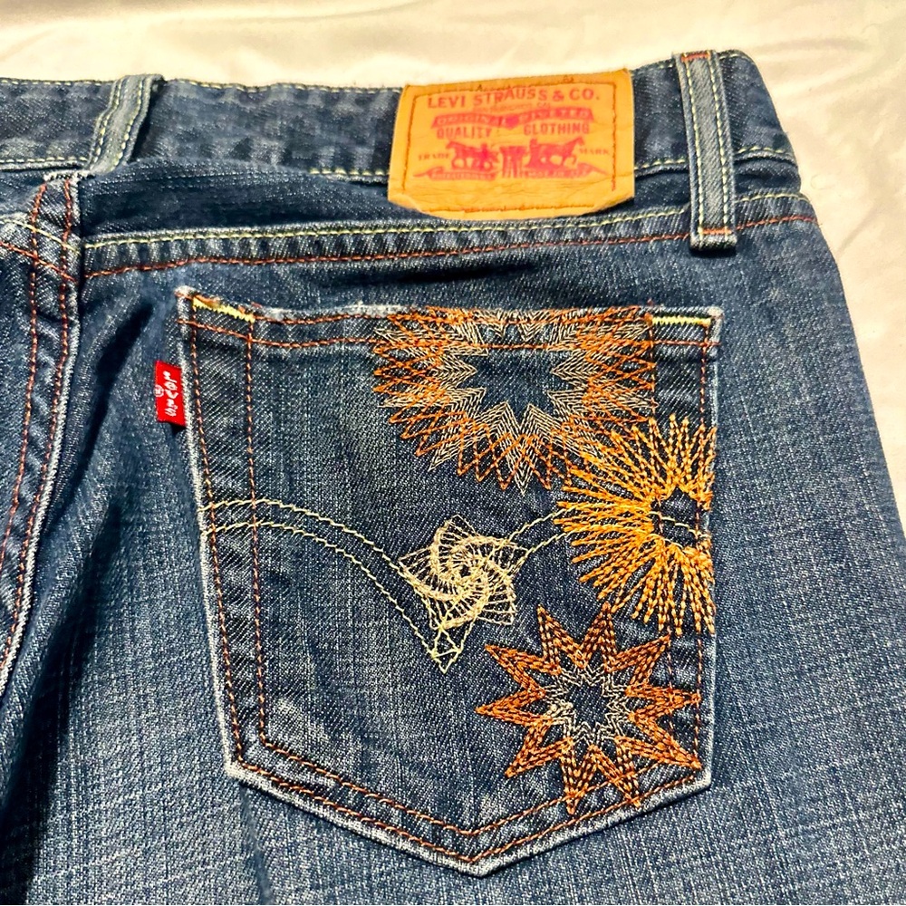 Levi’s low rise embroidered bootcut Jeans